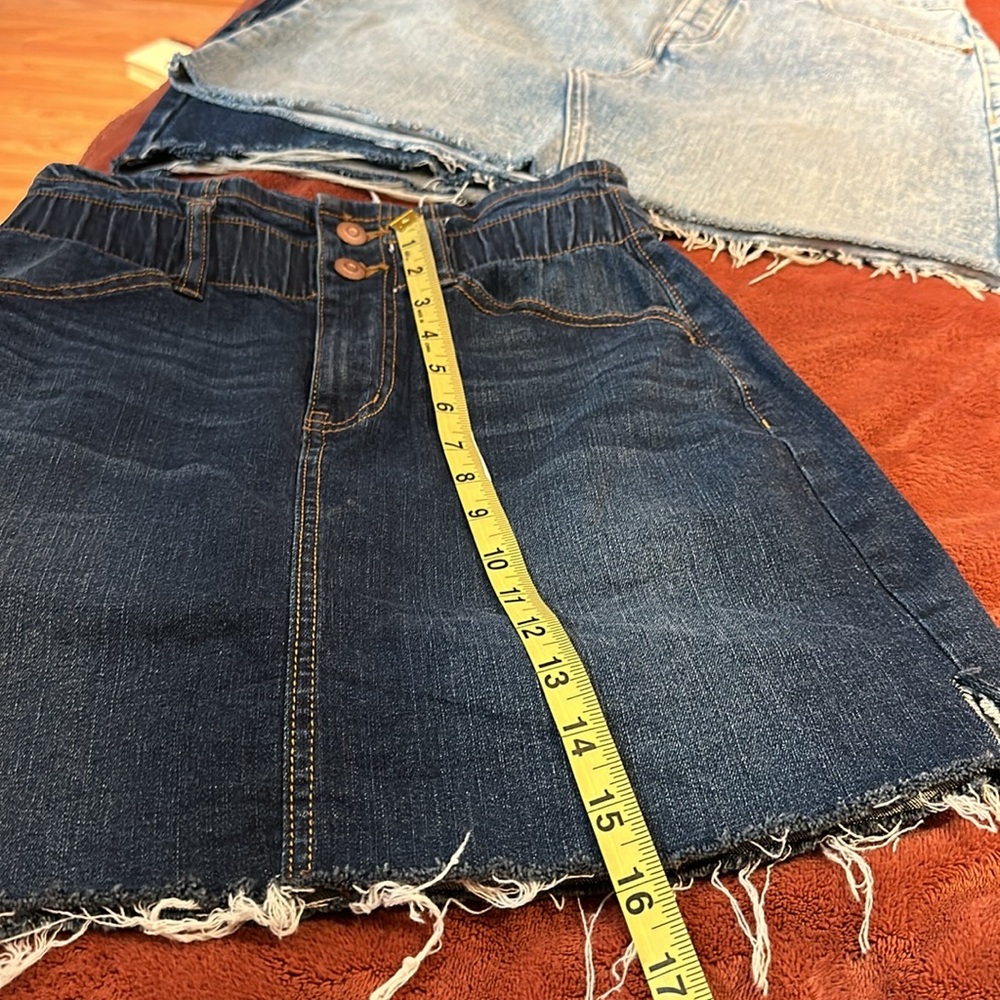 Jean skirts size 4 white washed and dark denim - dark can fit xs- we can fit 4-6 - Picture 7 of 7